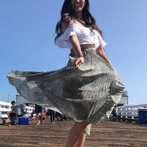 Abercrombie & Fitch Leopard Print Flowy Pleated Midi Maxi Skirt Green Black XS